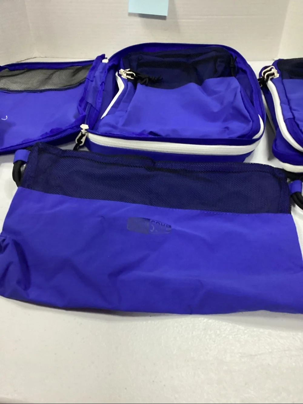Bagsmart lightweight travel